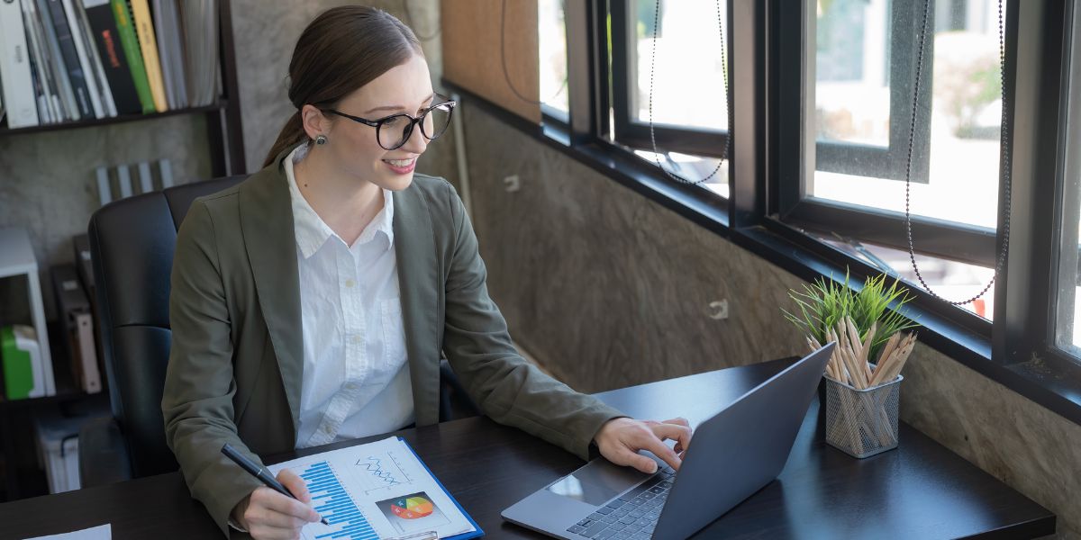 How to Start a Career in Payroll Administration in the UK